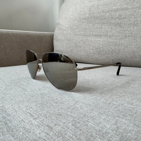 CHANEL Pilot Silver Mirrored Lens Sunglasses With Case Aviator Oversized Logo - Picture 5 of 9